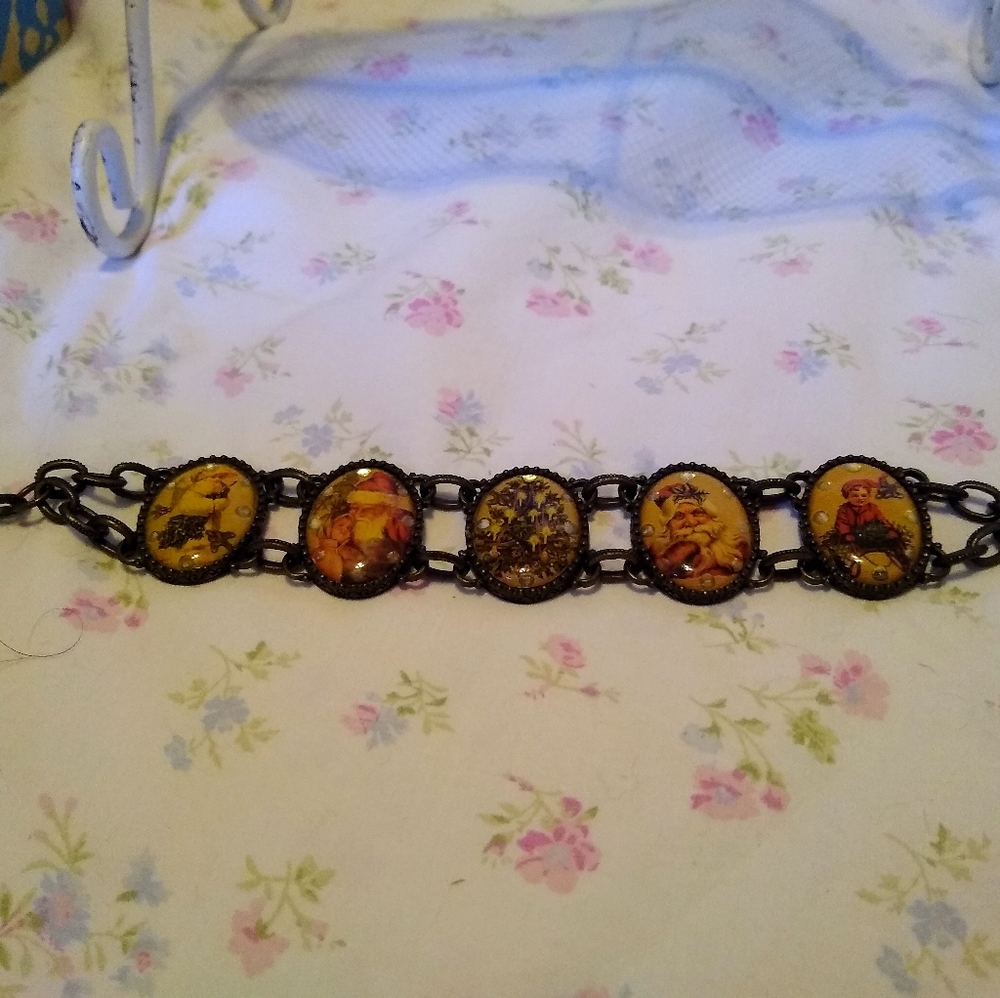 Nina Ricci for Avon vintage Christmas Bracelet